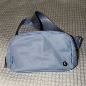 Everywhere LuluLemon Belt Bag 1L